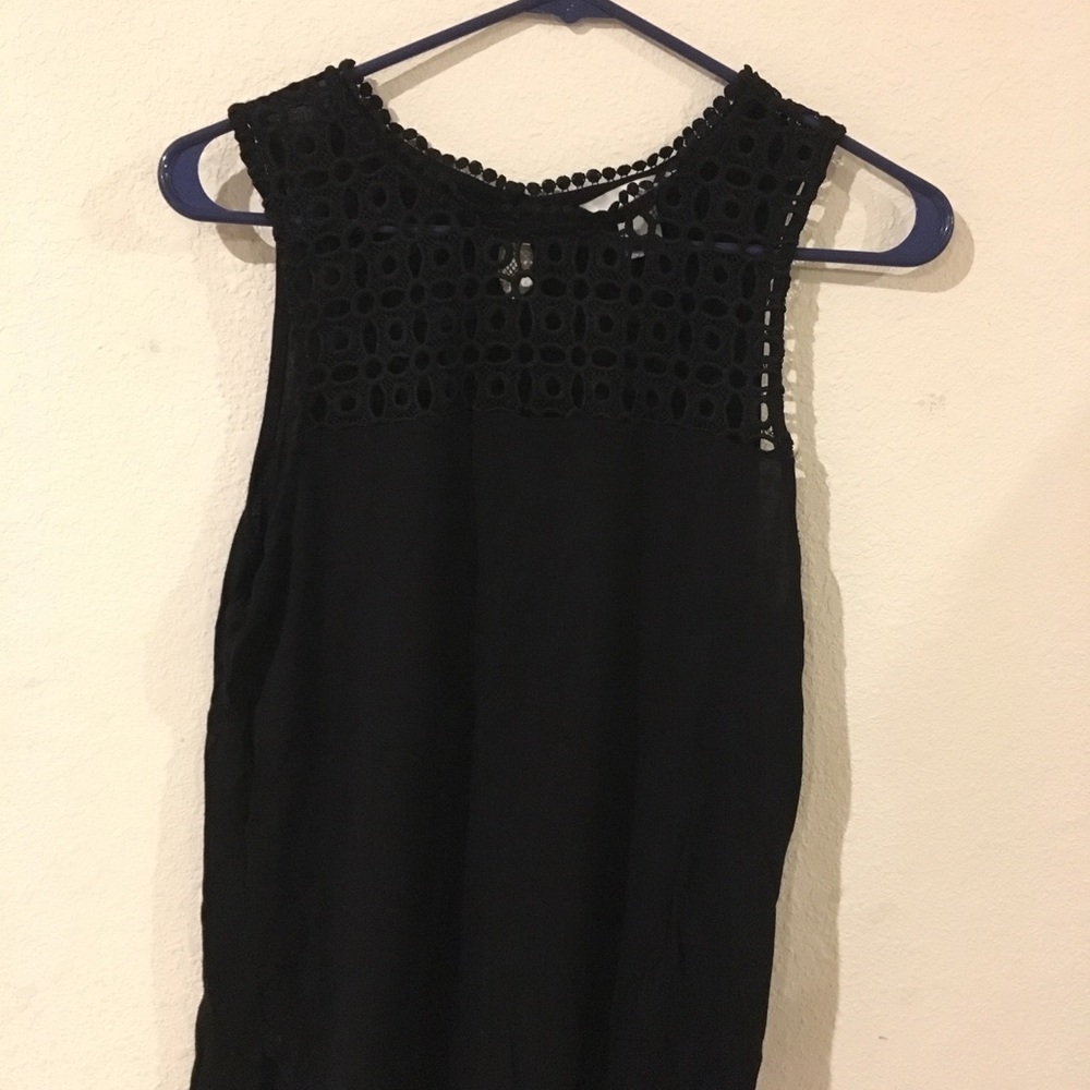 Eyelet Tank